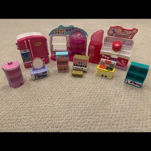 Shopkins play set lot of nine!!!